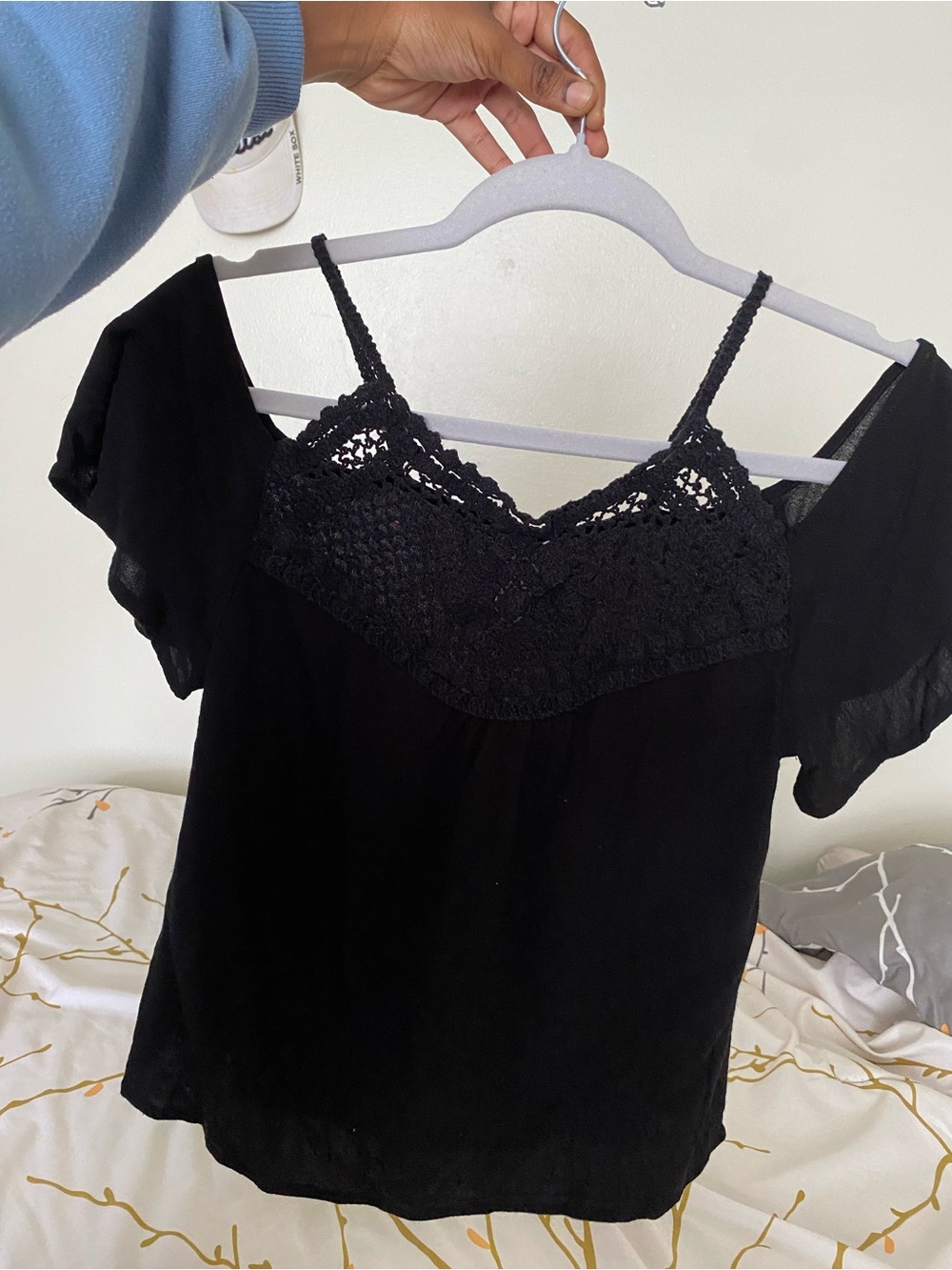 No Boundaries Black Crochet Yoke Camisole Top - Picture 1 of 7